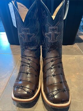 Tin Haul Brown & Black Barbed Wire Embroidered Western Boots